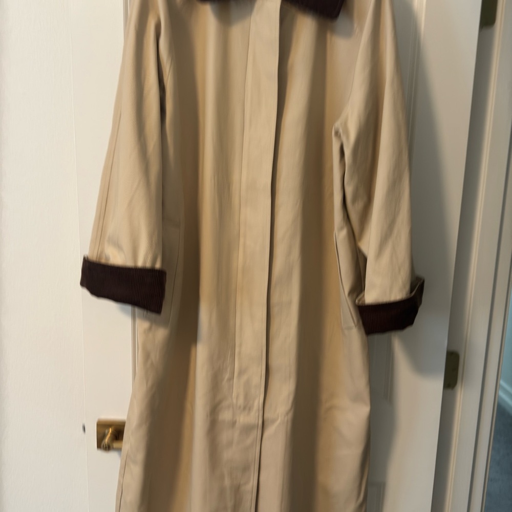 Elegant Tan Women's Coat H&M